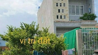 Trong khu dân cư có nền 5x20m gần ủy ban lưong bình, trạm y tế 