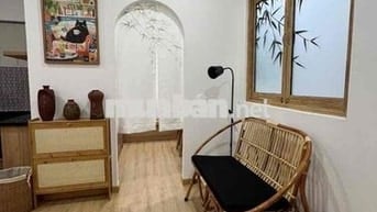 Cho thuê phòng full nội thất mặt tiền đường Tân Cảng sát chợ tàu điện