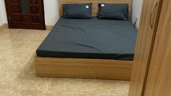 CHO THUÊ CĂN HỘ DT 40 m2, MẶT PHỐ THỢ NHUỘM