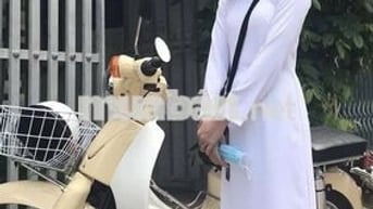 Honda Cub Cổ điển màu Kem