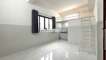 CĂN HỘ DỊCH VỤ CÓ GÁC 40M2 - THANG MÁY -  HẦM ĐỂ XE - CỬA SỔ TRỜI