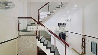 cho thuê nhà mới đẹp đúc lầu thống nhất p16 GV 4 x 10 hẻm xe hơi 8tr/t
