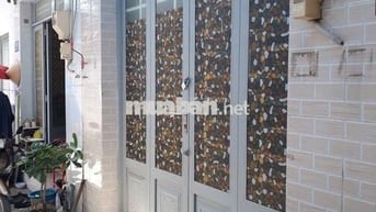 Bán nhà quận 7, tiện ích gần nhà đầy đủ, gần khu chiết xuất Tân Thuận
