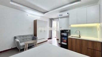phòng ban công Âu Cơ, nội thất cao cấp