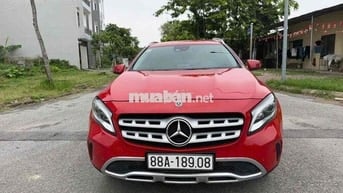 Mercedes-Benz GLA 200 2018 AT 11v