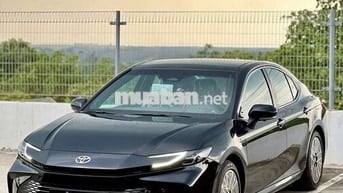 Toyota Camry Top HEV 2026 Hybrid - Đủ màu