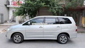 Toyota Innova 2015 Bạc Số sàn 100.000 km