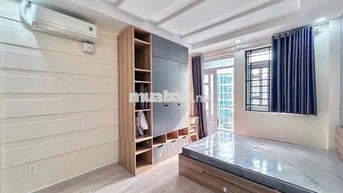 THANG MÁY TẬN CỬA, Full nội thất, ban công Phan Đăng Lưu Phú Nhuận