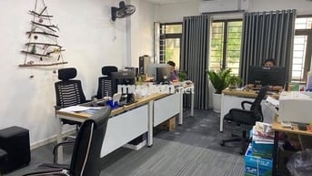 NHÀ NGUYÊN CĂN ĐƯỜNG TRẦN QUANG KHẢI, QUẬN 1, TRÊT 3 LẦU