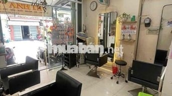 SANG NHƯỢNG SALON TÓC _ MẶT TIỀN Q10 ĐÔNG NGƯỜI QUA LẠI