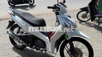 Honda Future FI 2025 Trắng 2000 km