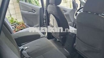 Toyota Innova 2013 Số sàn Bạc 7 chỗ