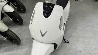 xe vinfast mới  dành cho học sinh và người không bằng lái 