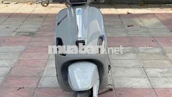 Piaggio Vespa Sprint Xám