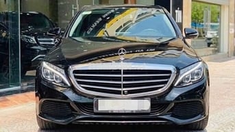 Mercedes-Benz C250 Đen 5 chỗ Xăng