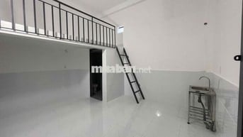 Nhà mới xây cho thuê phòng cuối