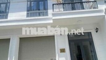 CHO THUÊ NHÀ PHỐ LIỀN KỀ 1 TRỆT 2 LẦU + SÂN THƯỢNG KP3