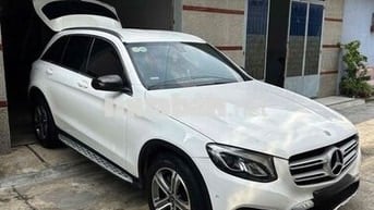 Mercedes-Benz GLC200 2019 Trắng 62000 km