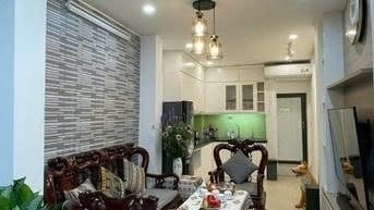 CHÍNH CHỦ CHO THUÊ NHÀ số 9 phố Hàng Gà, phường Hàng Bồ, quận Hoàn Kiế