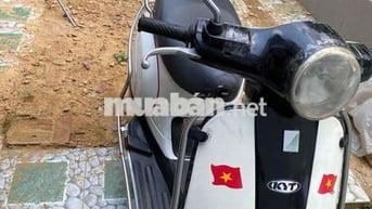 Piaggio Vespa Trắng