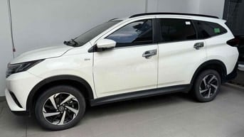Toyota Rush 2021 7 chỗ Xăng Trắng