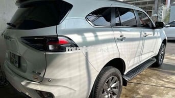 Isuzu Mux 2 cầu bản cao nhất Trắng 42.000km
