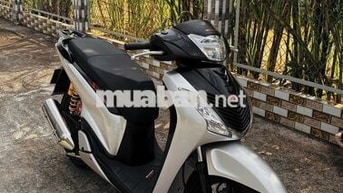 Honda SH150i Ý Bạc