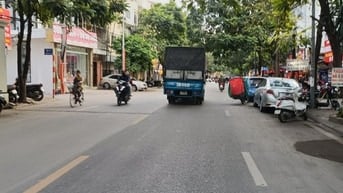 Bán gấp nhà Dương Văn Bé lô góc thoáng sáng, Dt 30m2, mt 5.5m, 5.4 tỷ.