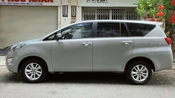 Gia đình bán xe Toyota Innova 2.0E đời cuối 2017 90%new