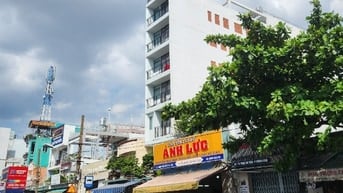 Bán nhà MT Phạm Thế Hiển, P2,Q8 (cũ).DT 430m2, xây 4 tầng, giá 49 tỷ