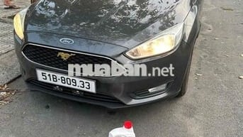 Ford Focus 2017 Xám Da bò 5 chỗ