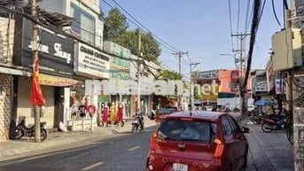 NHÀ MẶT TIỀN NGUYỄN VĂN KHỐI CHO THUÊ