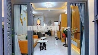 Cho Thuê Nhà Nguyên Căn Full Nội thất 2PN 2WC Mới Xây Ngay Trung Tâm