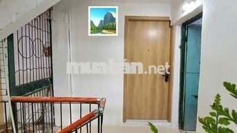 Chính chủ cần bán căn tập thể tầng 3 - Bách Khoa - 65m2 - chỉ hơn 3 tỷ