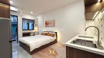 STUDIO BAN CÔNG CỬA SỔ FULL NỘI THẤT MỚI NGAY TRUNG TÂM QUẬN 10