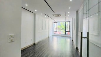 Chính chủ cho thuê nhà MẶT PHỐ số 396 Khâm Thiên, DT 62m2 x 6 tầng