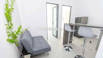Cho thuê căn hộ 2pn1wc ban công full nt tách bếp gần ĐH Bách Khoa q10