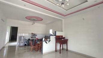 NHÀ ĐẸP SÂN VƯỜN RỘNG RÃI – HẺM Ô TÔ 5M TRẦN HÙNG ĐẠO, P. LỘC SƠN, TP.