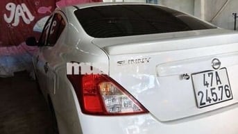 Nissan Sunny XL Trắng 5 chỗ Xe gia đình