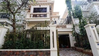 Cho thuê Biệt thự 280m2 Số 8 C4Ciputra, Phường Phú Thượng, Hà Nội
