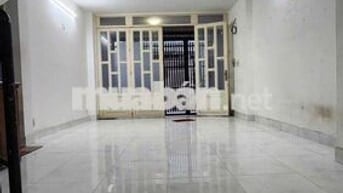 Cho thuê nhà đường xe tải gần Phạm Văn Đồng8tr tháng 2pn 2wc