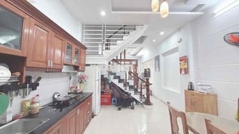 BÁN NHÀ HẺM XE HƠI - 3 Tầng - 4x14m - 3PN, 4WC - Thạnh Xuân 25 - Q12
