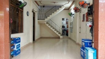 Cho thuê mặt bằng - 87 Nguyễn Hoàng - Đà Nẵng. Giá rẽ