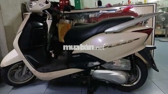 Honda Lead 110cc 2012 Nữ màu Kem