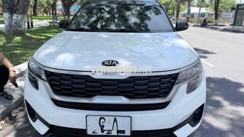 Kia seltos 2021 deluxe 4v km
