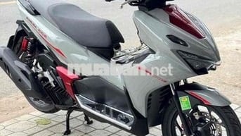 Honda Air Blade 125 2026 Xám đỏ 1000 km