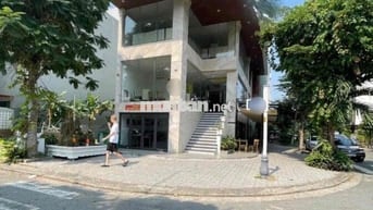Văn Phòng 100m2 Gần Biển Phạm Văn Đồng