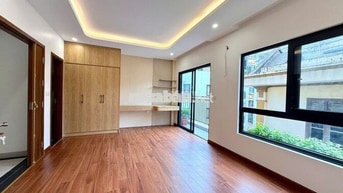  BÁN NHÀ XUÂN ĐỈNH 40M2 6 TẦNG MT 5.7M - THANG MÁY - Ô TÔ VÀO NHÀ 