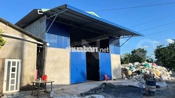 Kho xưởng 300 m² có điện 3 pha, nhánh đường Quốc Lộ 91, lộ Container