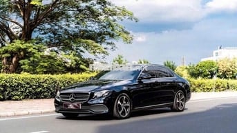 Mercedes E200 Sport 2019 Đen 49.000 Miles